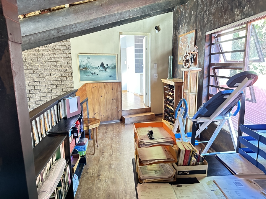 4 Bedroom Property for Sale in Sedgefield Central Western Cape